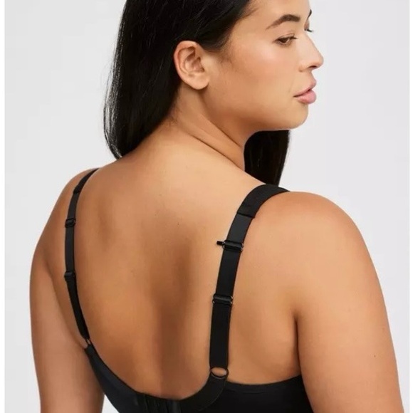 FINAL PRICE! Torrid! LIKE NEW! Mid Impact Underwire Sports Bra 40DD Bundle - Picture 5 of 6